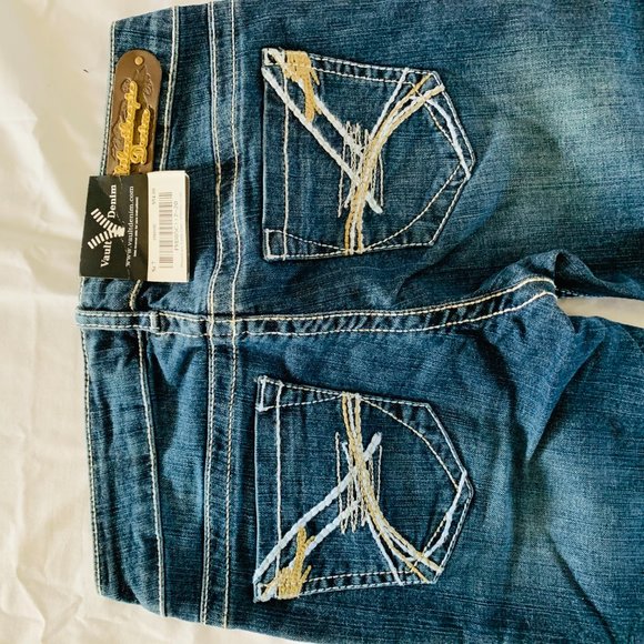 2/$20✨NWT Womens Basic Capri Various Sizes - Picture 3 of 4